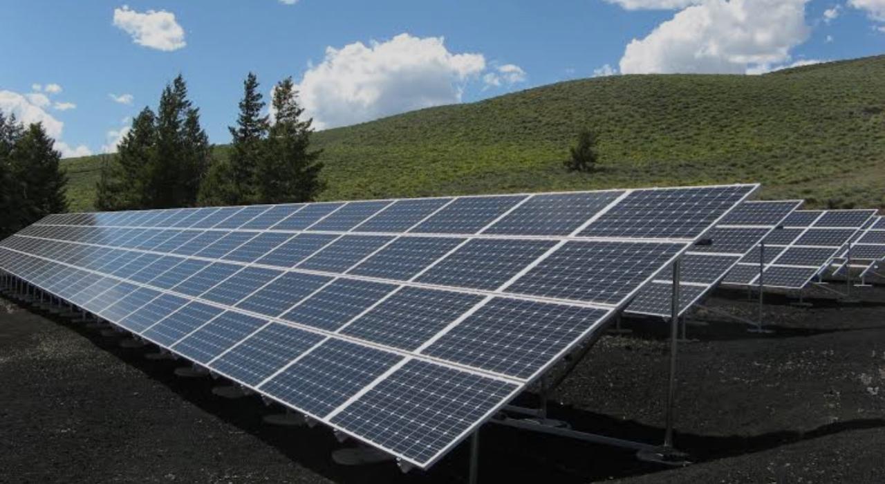End of Net Metering? Major Blow to Solar Panel Users in Pakistan